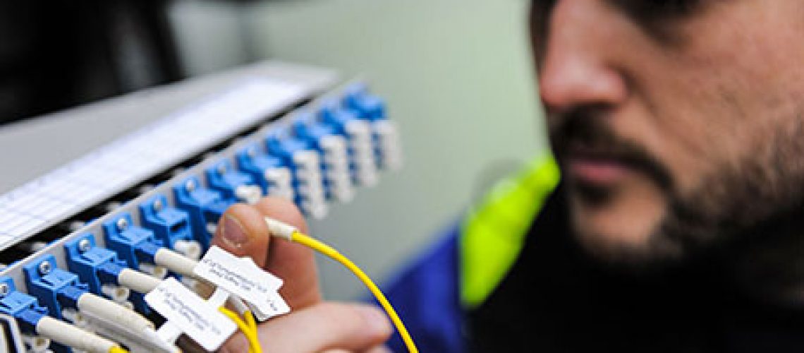 installer-fibre-optique installer-fibre-optique